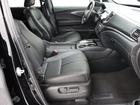 Used 2022 Honda Passport TrailSport image 39