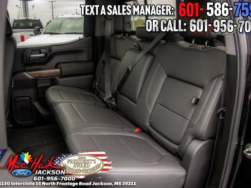 Used 2021 Chevrolet Silverado 1500 LT Trail Boss w/ Convenience Package II image 11