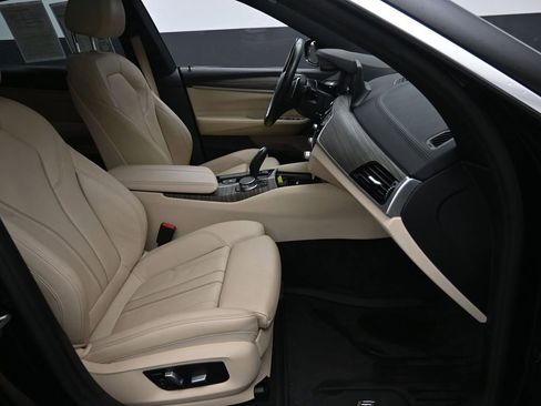 Used 2019 BMW 640i Gran Turismo xDrive AWD/4WD image 9