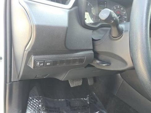 Used 2025 Toyota Corolla LE FWD image 11
