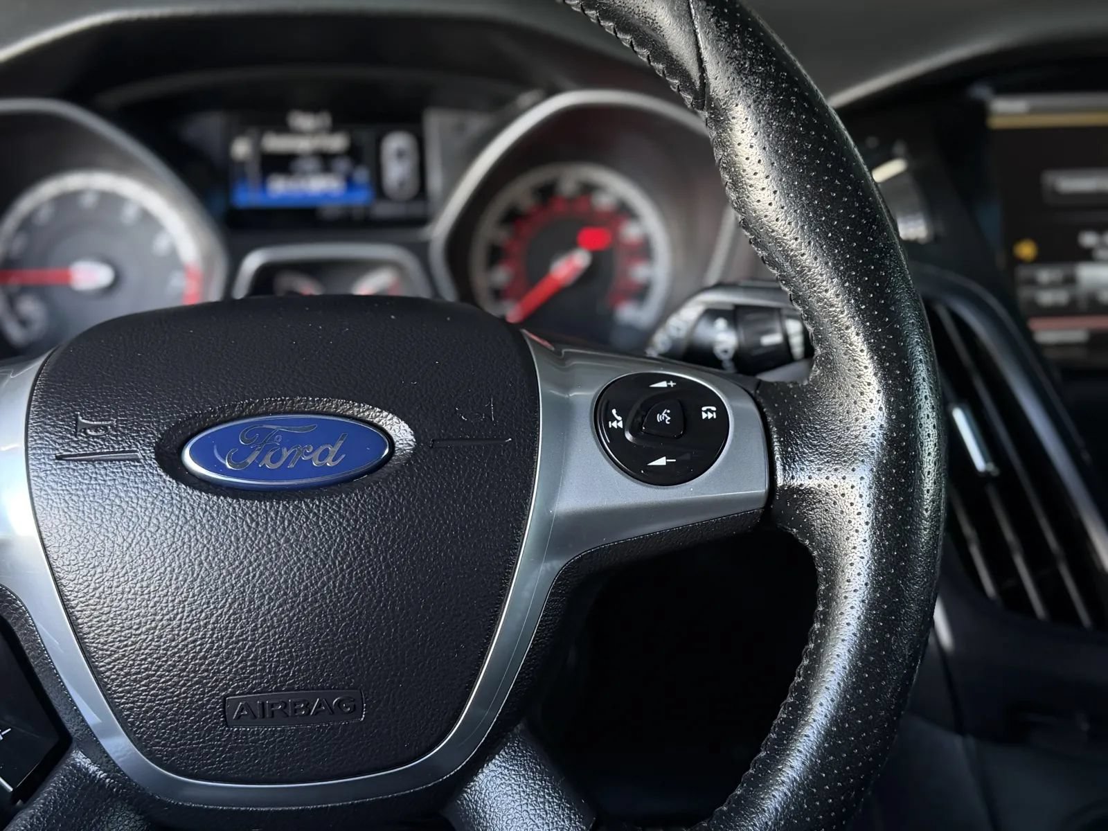 Used 2014 Ford Focus ST w/ Equipment Group 202A FWD image 24