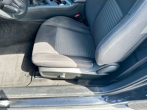 Used 2015 Dodge Challenger R/T w/ Quick Order Package 22B R/T image 23