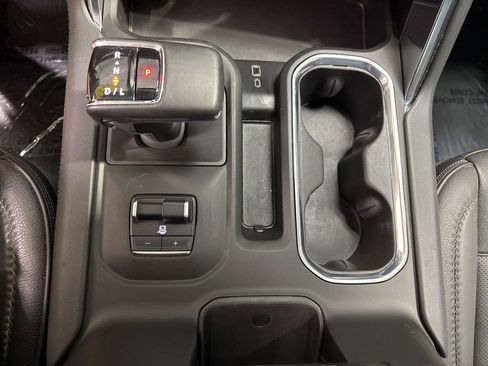 Used 2023 GMC Sierra 1500 Denali w/ Technology Package AWD/4WD image 32