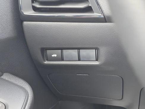 New 2026 Nissan Sentra SV w/ Floor Mat Package FWD image 19