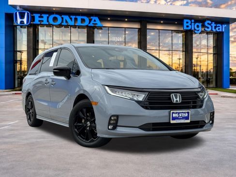 Certified 2024 Honda Odyssey Sport image 1