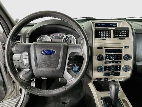 Used 2011 Ford Escape XLT w/ 202A Rapid Spec Order Code FWD image 19