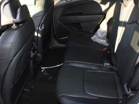 New 2026 Kia Sportage EX image 16