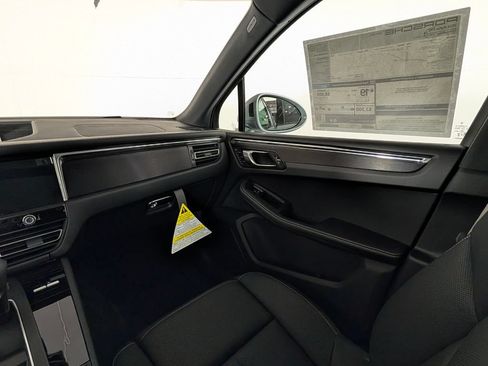 New 2026 Porsche Macan GTS AWD/4WD image 23