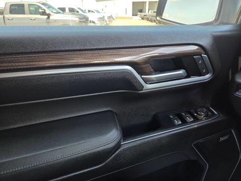 Used 2022 Chevrolet Silverado 1500 RST AWD/4WD image 40