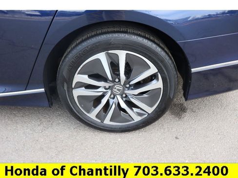 Used 2019 Honda Accord EX image 30