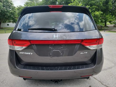Used 2015 Honda Odyssey Touring Elite image 6