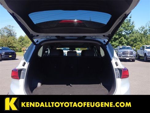 Used 2019 Hyundai Santa Fe AWD image 16