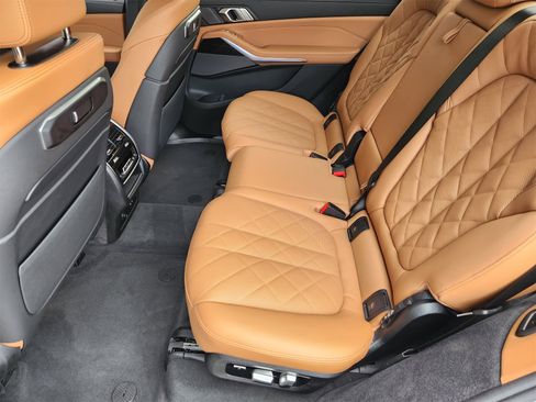 Used 2026 BMW X7 xDrive40i image 30