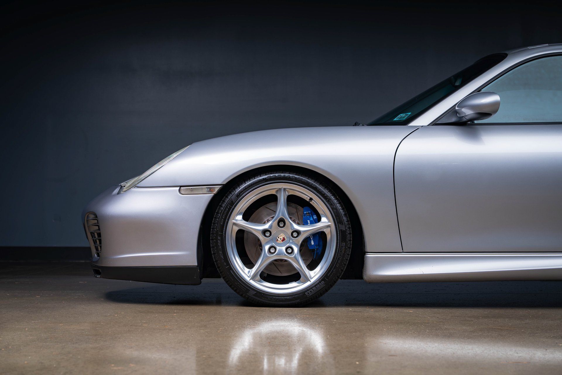 Used 2004 Porsche 911 40th Anniversary RWD image 17