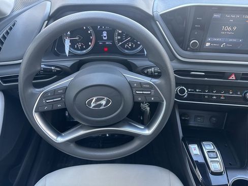 Used 2023 Hyundai Sonata SE w/ Cargo Package FWD image 17