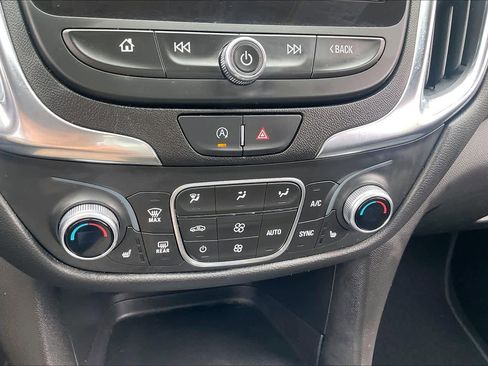 Used 2023 Chevrolet Equinox LT FWD image 30