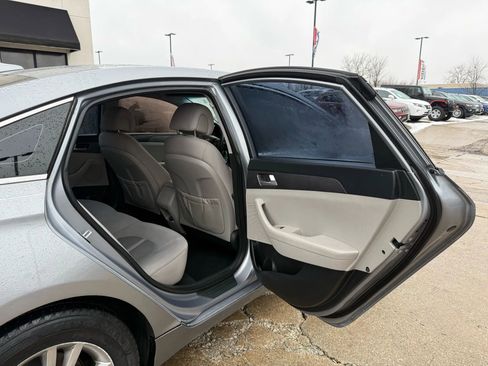 Used 2016 Hyundai Sonata SE image 19