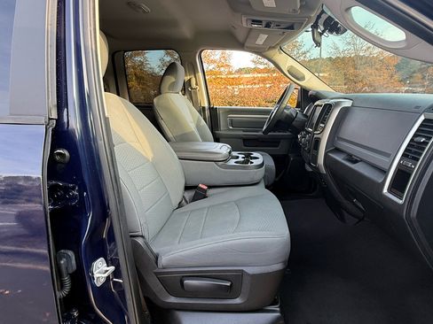 Used 2018 RAM 1500 Classic SLT image 14