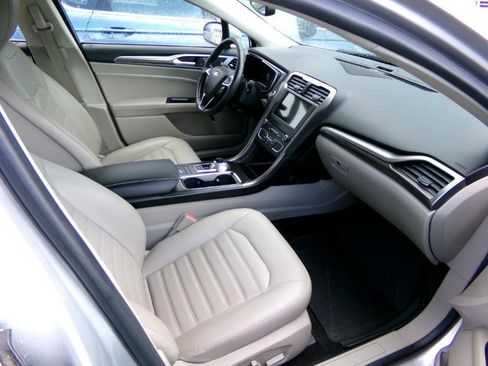 Used 2018 Ford Fusion Energi SE image 34