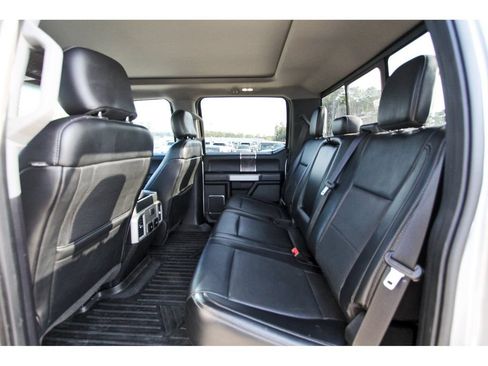 Used 2019 Ford F250 Lariat w/ Lariat Ultimate Package AWD/4WD image 10