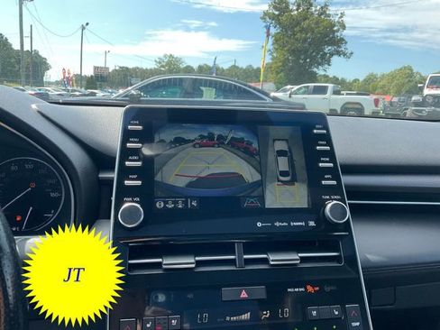 Used 2019 Toyota Avalon Touring image 21