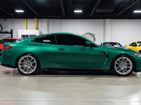 Used 2025 BMW M4 Coupe w/ Executive Package image 9