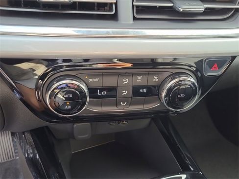 New 2026 Chevrolet Trax LT image 33