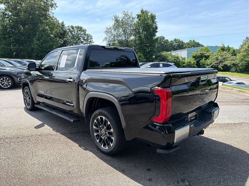 Used 2022 Toyota Tundra Limited w/ Power Package RWD image 5