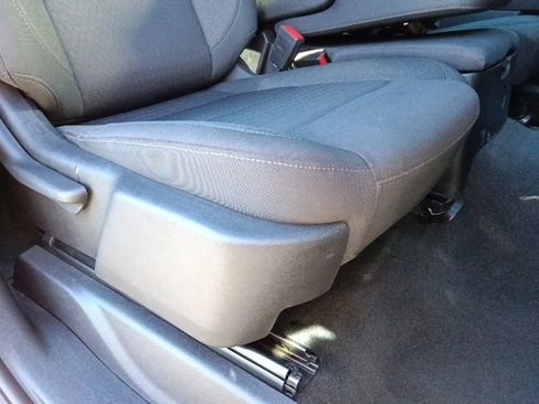 Used 2024 Chevrolet Silverado 2500 LT image 30