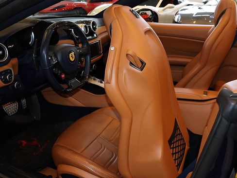 Certified 2017 Ferrari California T RWD image 41