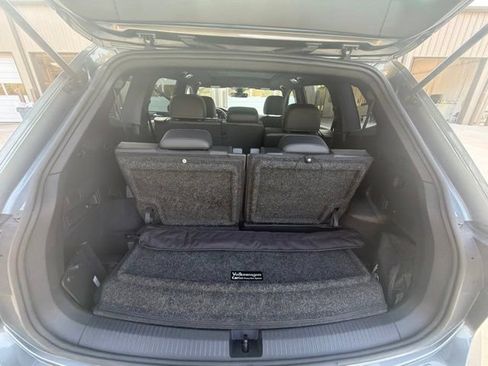 Used 2023 Volkswagen Tiguan SE R-Line FWD image 22