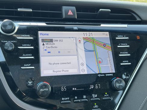 Used 2018 Toyota Camry XSE w/ Driver Assist Package image 25