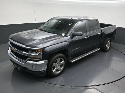 Used 2018 Chevrolet Silverado 1500 LT w/ All Star Edition RWD image 15