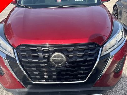 Used 2021 Nissan Kicks SV