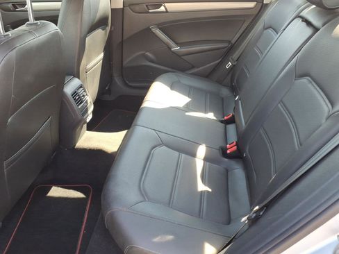 Used 2021 Volkswagen Passat 2.0T SE image 13