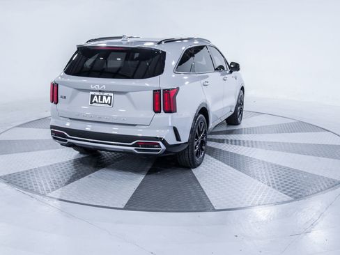 Used 2022 Kia Sorento SX image 8