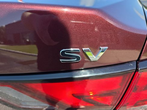 Used 2024 Nissan Sentra SV FWD image 9