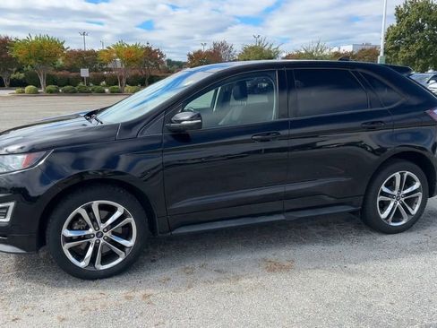 Used 2018 Ford Edge Sport w/ Technology Package image 32