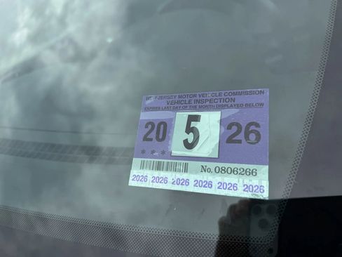 Used 2019 Jeep Grand Cherokee Limited image 19