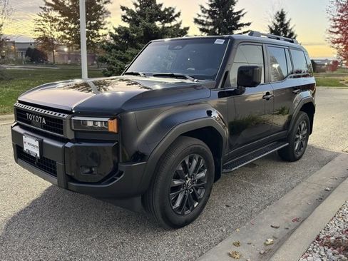 Certified 2025 Toyota Land Cruiser Base image 36