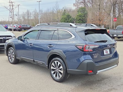 Certified 2025 Subaru Outback Touring XT image 5