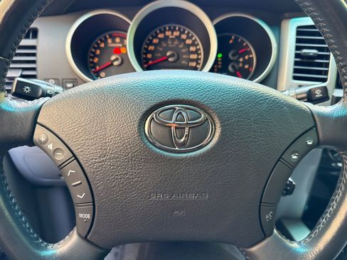 Used 2009 Toyota 4Runner Limited AWD/4WD image 15