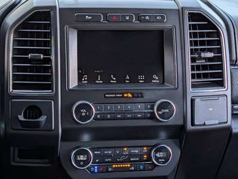 Used 2019 Ford Expedition Limited w/ Equipment Group 302A RWD image 15