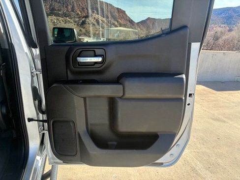 Used 2020 Chevrolet Silverado 1500 LT w/ All-Star Edition image 18