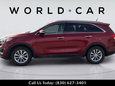 Used 2018 Kia Sorento FWD V6 image 12
