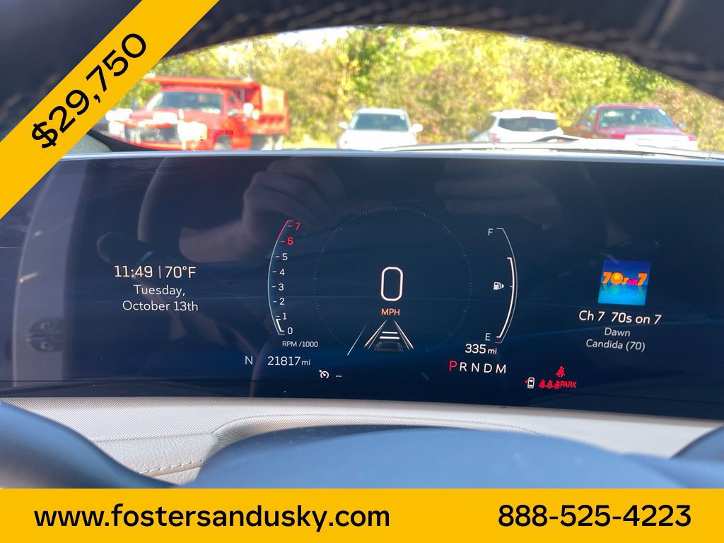 Used 2024 Cadillac XT4 Luxury w/ Cold Weather Package FWD image 9