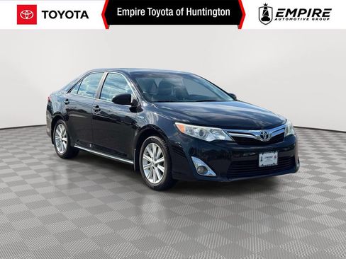 Used 2012 Toyota Camry XLE w/ Leather Pkg FWD image 1