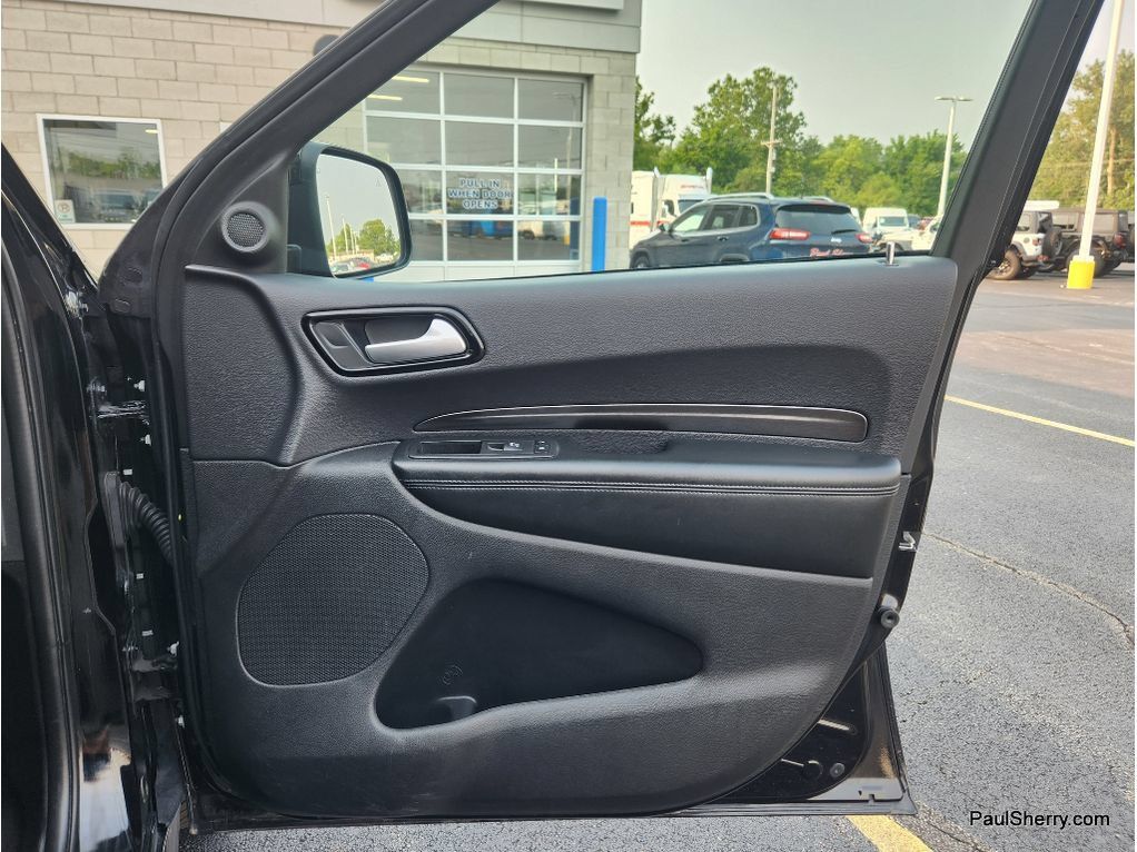 Used 2023 Dodge Durango SXT w/ SXT Blacktop Group AWD/4WD image 40