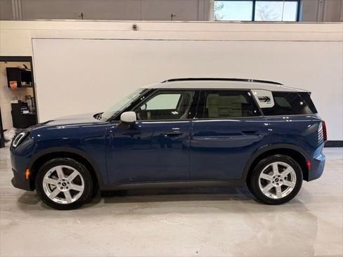 New 2025 MINI Cooper Countryman S w/ Comfort Package Max image 2