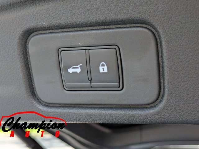 Used 2022 Nissan Pathfinder SL w/ SL Premium Package FWD image 16